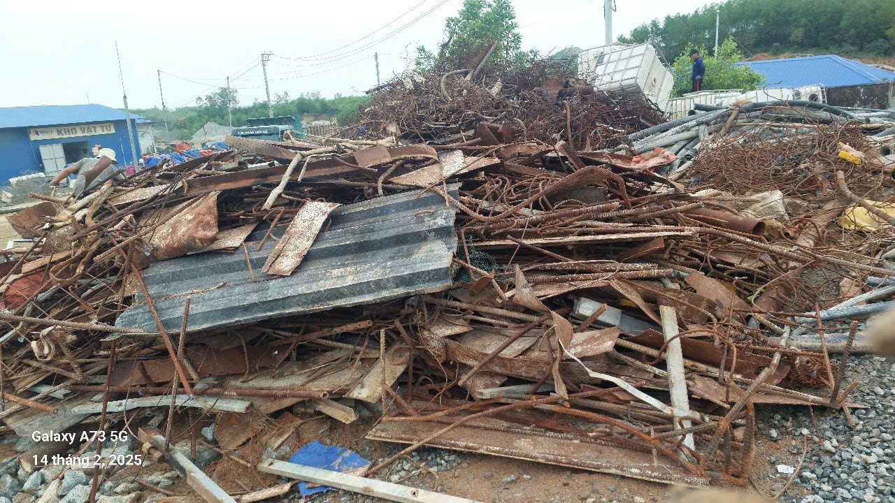 Lưu ý an toàn khi thanh lý nhà xưởng và thu mua tôn cũ